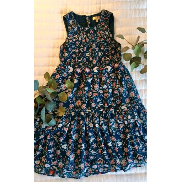 Vera Wang Dress - Picture 1 of 3